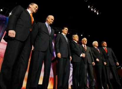 Los candidatos republicanos a presidir EE UU, antes de participar en un foro en la Universidad de Miami.