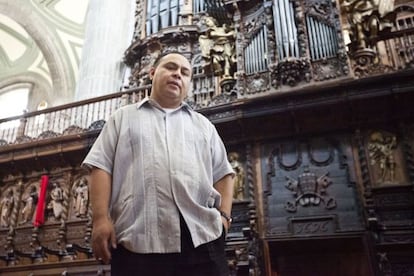 El padre Felipe Galicia, director del coro de la catedral.