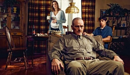 Cranston, caracterizado como Walter White, junto a su familia en la ficci&oacute;n en &lsquo;Breaking bad&rsquo;. 