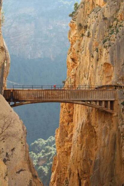 El acueducto de Eugenio Ribera (1903), símbolo del Caminito del Rey.