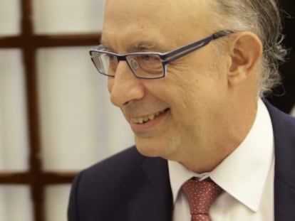 El ministro de Hacienda, Crist&oacute;bal Montoro, en el Congreso.