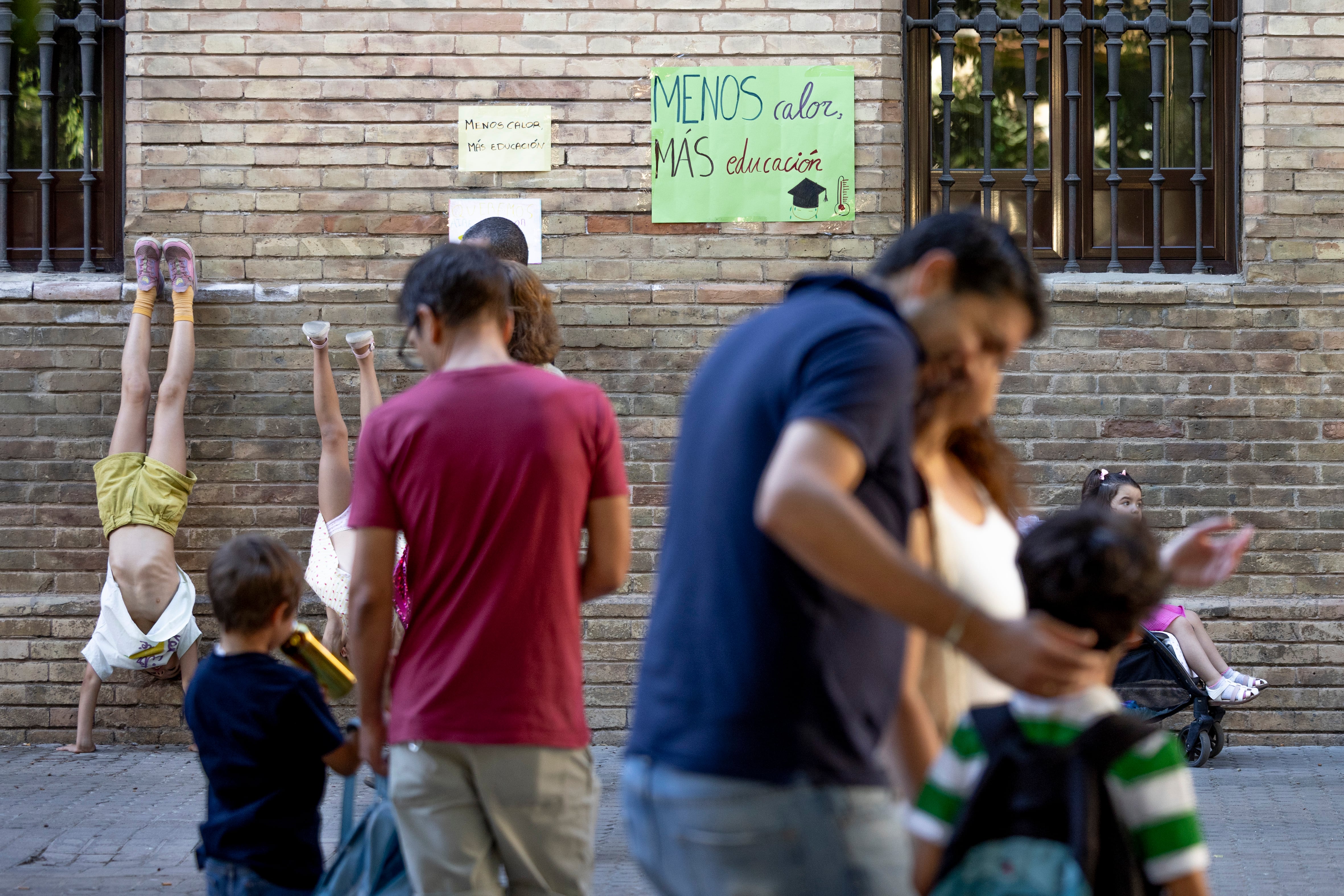 El subidón de las temperaturas golpea a los empleados más expuestos al calor: “Trabajas a costa de tu cuerpo”