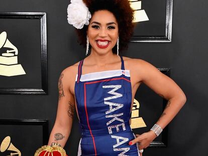 La cantante Joy Villa a su llegada a los Grammy este domingo. 