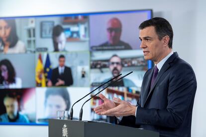 El presidente del Gobierno, Pedro Sánchez, durante la rueda de prensa que ha ofrecido este sábado en Moncloa.