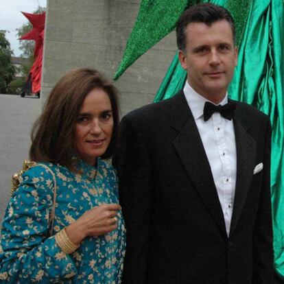 El presidente del Banco Nacional de Suiza, Philipp Hildebrand, con su esposa, Kashya.