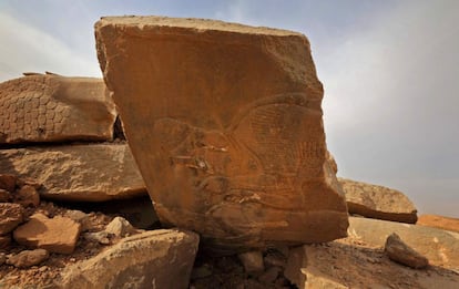 Nimrud fue fundada a orillas del río Tigris, como muchas otras ciudades milenarias. El ISIS no solo ha cometido atrocidades en yacimientos arqueológicos, como Nimrud o Palmira, sino que también ha destrozado acervo histórico y cultural en museos como el de Mosul o en iglesias o conventos como el de Dair Mar Elia, fundado en 595 por un monje asirio.