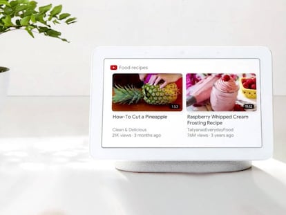 Google incorpora la función "mover el stream" entre altavoces y pantallas inteligentes