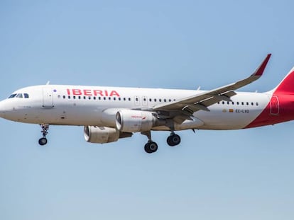 Iberia contrata a los primeros pilotos tras la pandemia