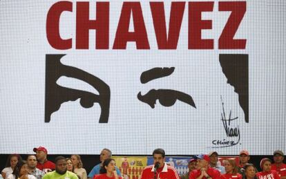 Maduro fala durante com&iacute;cio em 30 de novembro.