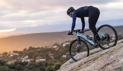 Bicicleta eléctrica CROW.