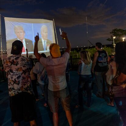 NEW YORK, NY - JUNE 27: Supporters of former President Donald Trump gather for a debate watch party during the televised Presidential debate between Donald Trump and President Biden on June 27, 2024, at the Paradise Island club in the borough of Staten Island in New York City.  (Photo by Andrew Lichtenstein/Corbis via Getty Images)