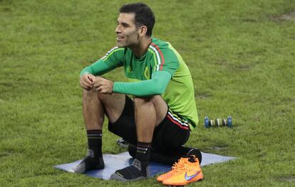 M&aacute;rquez, durante un entrenamiento con la selecci&oacute;n de M&eacute;xico.