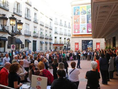 Los trabajadores del INAEM durante el paro convocado en protesta por la fusión del Real con la Zarzuela, el pasado 16 de mayo en Madrid. 
