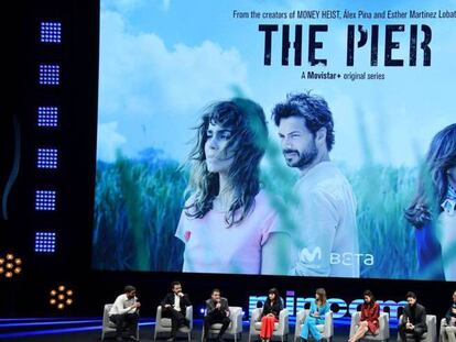 Presentación de 'El embarcadero', serie producida por Atresmedia para Movistar, en el Mipcom de Cannes.