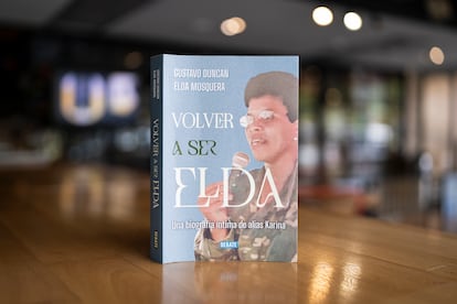 El libro de la biografía de Elda Mosquera.