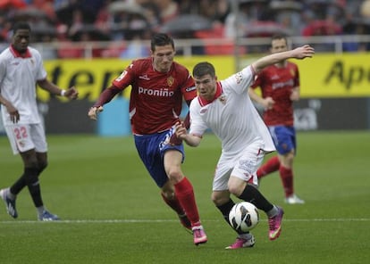 Alberto Moreno se marcha de Pintér.