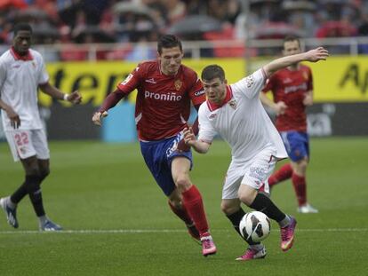 Alberto Moreno se marcha de Pintér.