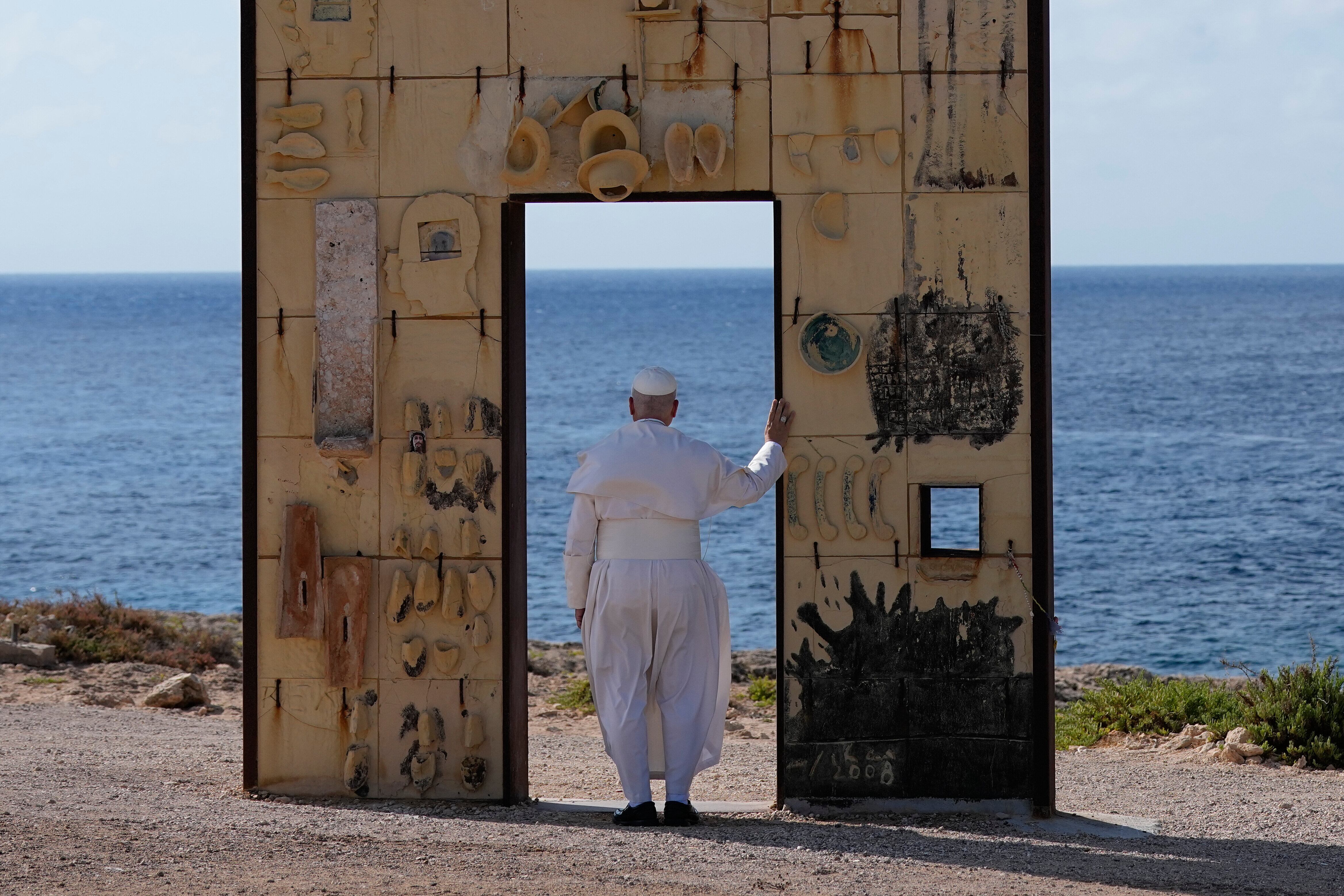 El Papa censura en Lampedusa la política migratoria de la UE: “Los muertos en este mar son víctimas de decisiones tomadas u omitidas”
