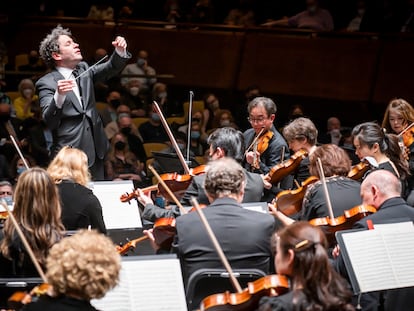 Gustavo Dudamel dirige en Nueva York 'La conexión de Schumann', en marzo de 2022.