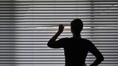 “Usted está en plenas condiciones”: la justicia anula el despido de una teletrabajadora agorafóbica cesada por hacer vida normal