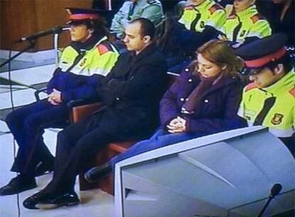 Francisco Javier Pérez y Ana María Cano, ayer, en el banquillo de los acusados.