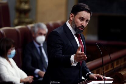 El líder de Vox, Santiago Abascal, durante su intervención en la moción de censura de su partido al Gobierno de coalición en el Congreso de los Diputados, este miércoles.