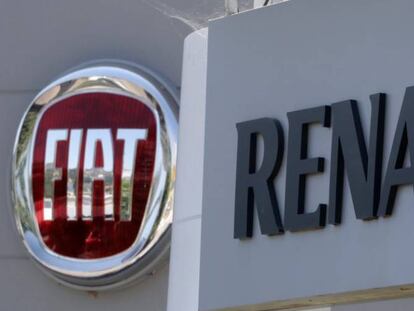 Logotipos de Fiat y Renault, en la ciudad francesa de Niza.