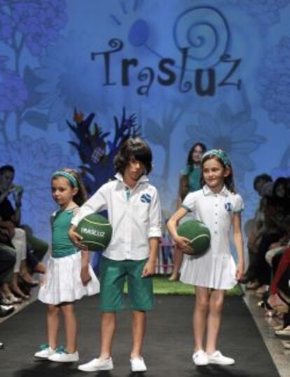 Entre diseño, comercialización y distribución, Trasluz mueve más de 800.000 prendas al año.