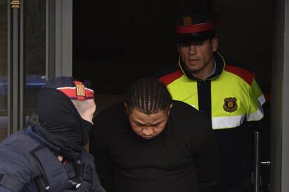 Un dels detinguts en l'operació policial.