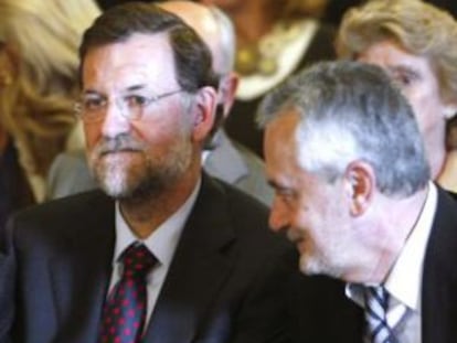 Rajoy y Griñán, en Sevilla el pasado año.
