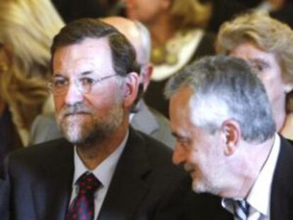 Rajoy y Griñán, en Sevilla el pasado año.