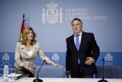 Los secretarios de Estado de Empleo y Seguridad Social, Engracia Hidalgo y Tomás Burgos.