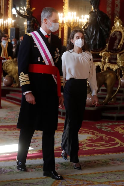 El rey Felipe y la reina Letizia durante la ceremonia de la Pascua Militar este miércoles en el Palacio Real de Madrid. 