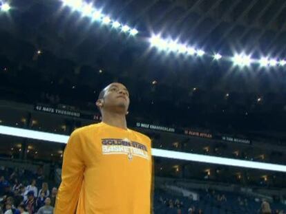 WARRIORS 110 - SIXERS 95