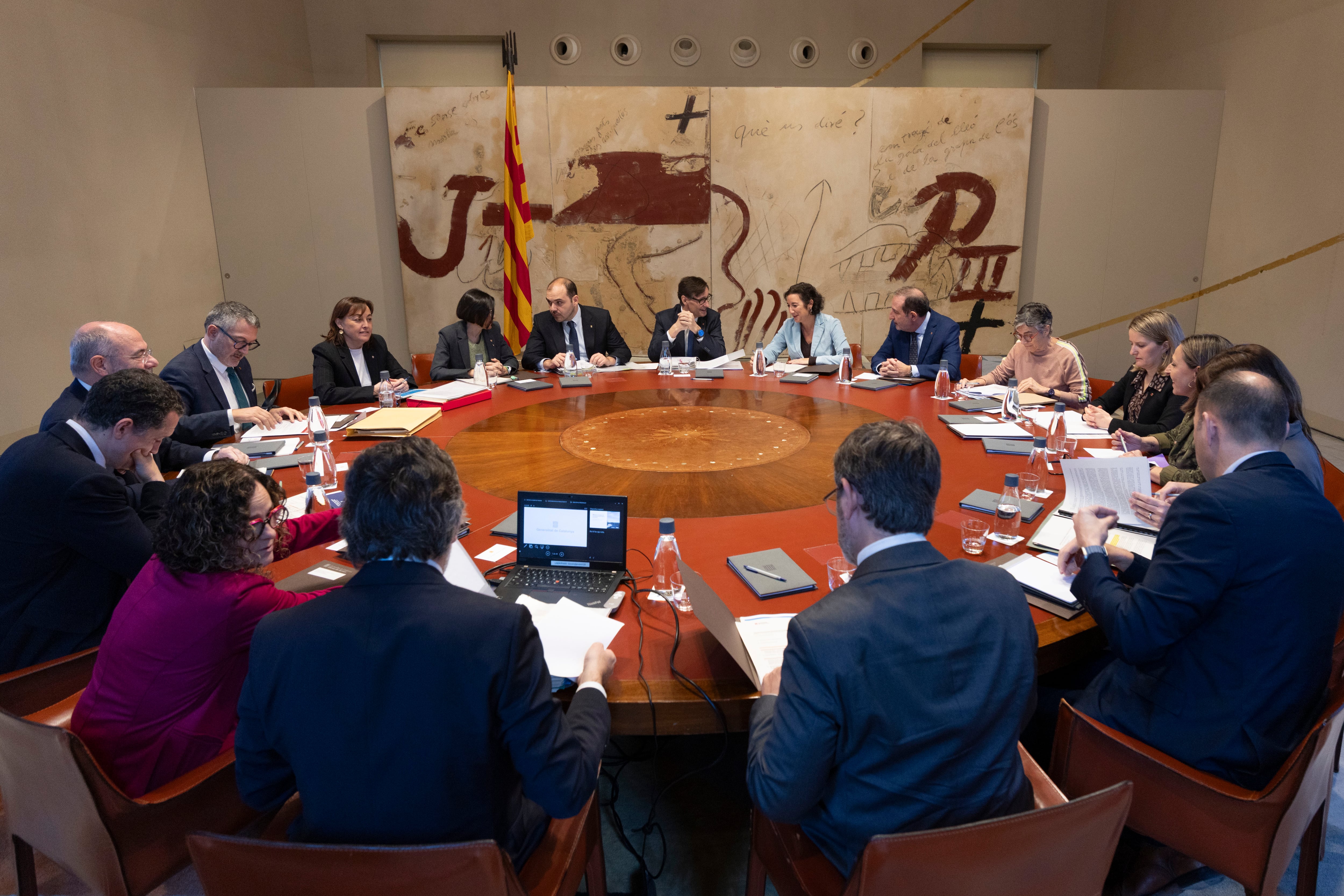 El Govern apoya el plan de Comuns para frenar la compra especulativa de pisos