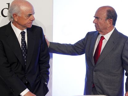 Francisco González y Emilio Botín, en un acto en febrero pasado.