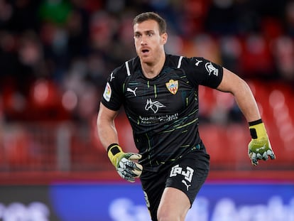 Fernando, en el duelo del Almería ante el Eibar de la pasada temporada.