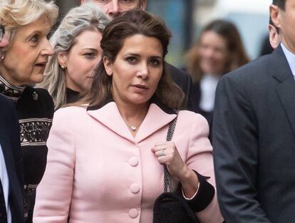 La princesa Haya de Jordania el 13 de noviembre de 2019 entrando en el Juzgado de Londres que lleva su caso contra el emir de Dubái.