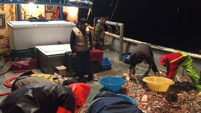 Wildlife protection agents inspect a fishing vessel working within the protected area of the vaquita and totoaba, in the Sea of Cortez (Baja California), in 2017.