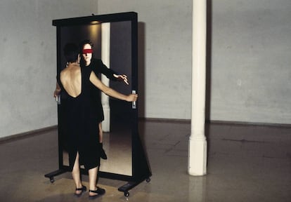 Acció de Tere Recarens, 'La gallineta cega', del 1992.