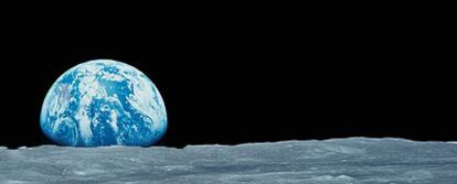 Imagen de la Tierra vista desde la Luna.