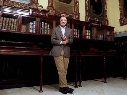 El escritor y acad&eacute;mico Arturo P&eacute;rez-Reverte, con motivo de la presentaci&oacute;n de &quot;Falc&oacute;&quot;, su nueva novela