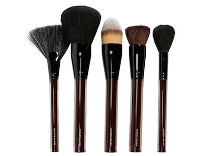 Esto es lo que pasa cuando no limpias tus brochas