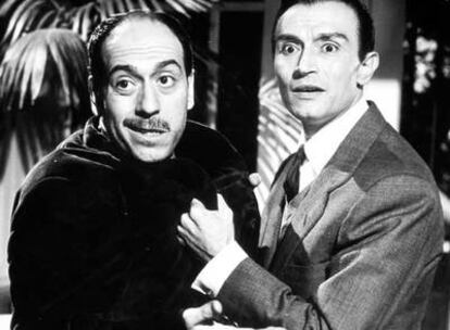 López Vázquez junto a Tony Leblanc en la película sobre la llegada de la televisión a los hogares españoles, estrenada en 1965.