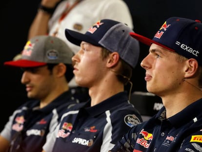 Carlos Sainz jr, Kvyat y Verstappen en Montmel&oacute;. 