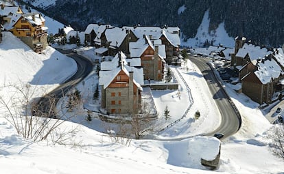 Urbanización de viviendas en Baqueira Beret, en el Pirineo catalán.