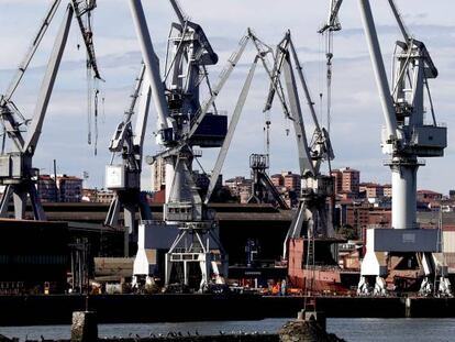 Imagen de los astilleros La Naval en Sestao. 