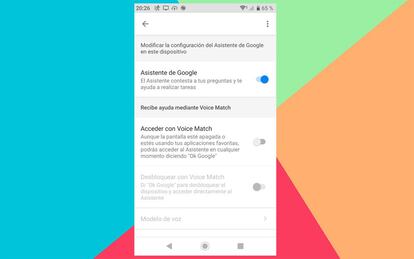 Aunque el asistente seguirá activo y accesible, podemos desactivar el acceso mediante voz gracias a la opción "Acceder con Voice Match" que podemos desactivar pulsando sobre el botón que tiene a su lado. A partir de este momento, el móvil no responderá a "Ok Google"