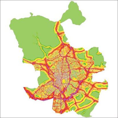 El máximo (más de 75 decibelios) es el morado, seguido del rojo y el naranja, mientras que el verde claro es el grado de menor contaminación acústica.