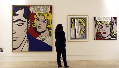 Roy Lichtenstein (de quien el museo posee una de sus obras más conocidas, 'Mujer en el baño', 1963) es uno de los clásicos del arte pop presentes en la exposición, que también cuenta con obras de Warhol, Rauschenberg, Wesselmann, Hockney, Hamilton o el Equipo Crónica, entre otros muchos.